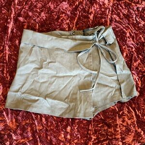 Silence + Noise Gray Wrap Skort